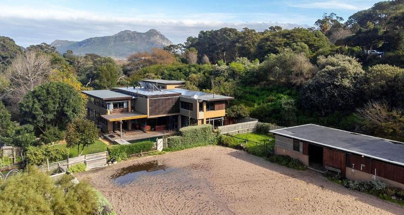 4 Bedroom Property for Sale in Hout Bay Western Cape